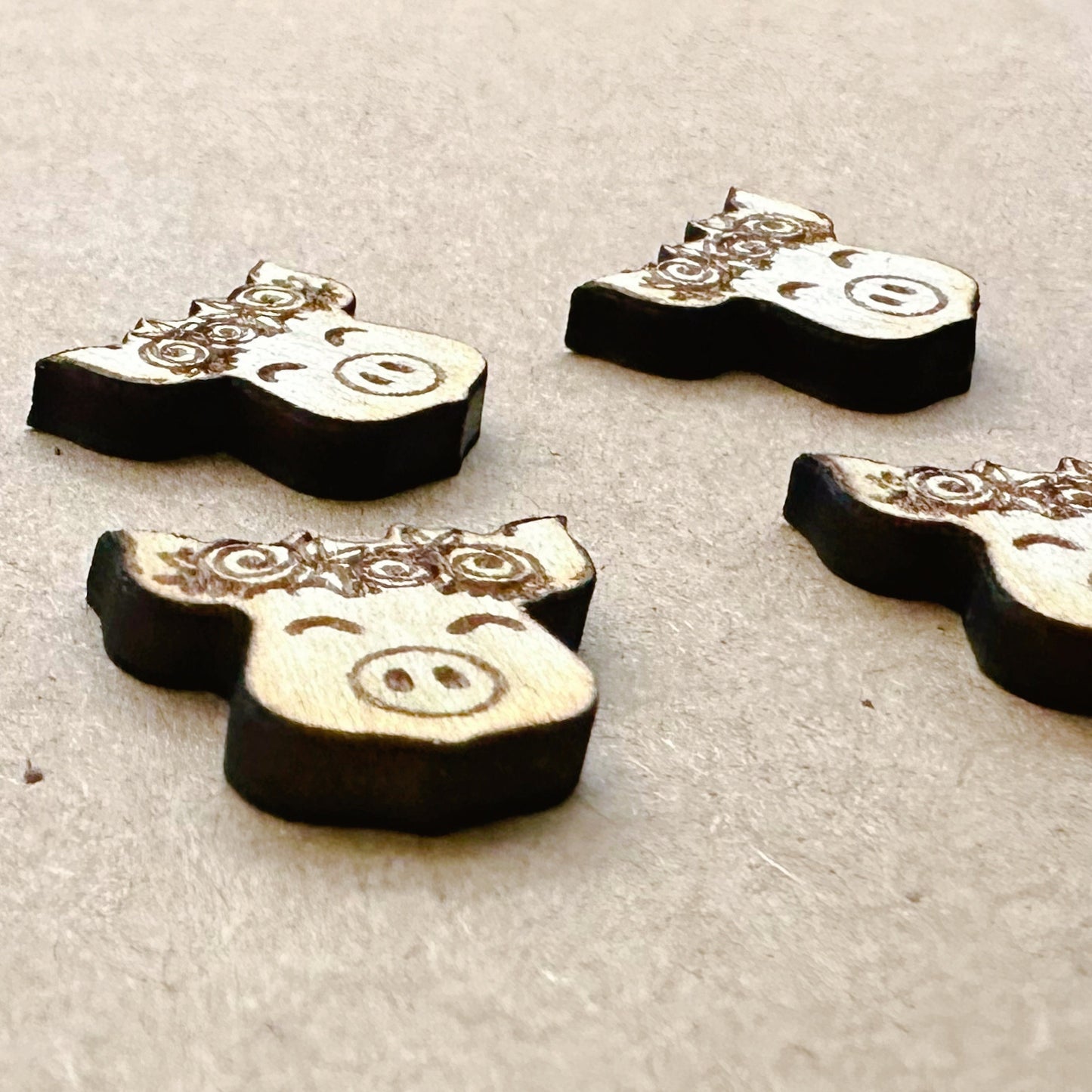 Pairs Pig in a Flower Crown Wood Earring Blanks, Unfinished Earrings, Laser Engraved Piggie Charms for Crafts or Jewelry